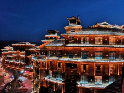 對(duì)樓體亮化施工時(shí)要如何對(duì)燈具進(jìn)行檢查 對(duì)樓體亮化施工時(shí)要如何對(duì)燈具進(jìn)行檢查